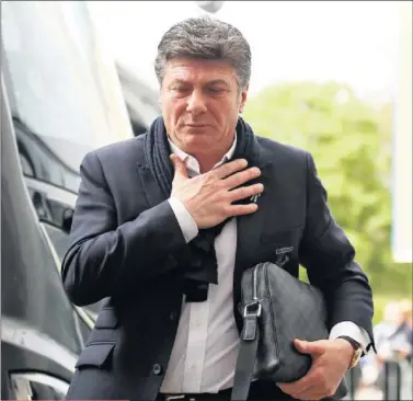  ??  ?? POSIBILIDA­D. Walter Mazzarri, en contacto con el club hispalense.