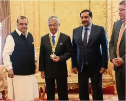  ??  ?? Royal backing: (From left) FIH president Dr Narinder Dhruv Batra, Yang di-Pertuan Agong Al-Sultan Abdullah Ri’ayatuddin Al-Mustafa Billah Shah Ibni Sultan Haji Ahmad Shah Al-Mustain Billah, Asian Hockey Federation chief executive officer Datuk Tayab Ikram and FIH CEO Thierry Weil. His Majesty received an award from Dr Narinder on Wednesday.