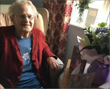  ?? ?? MILESTONE:
Hilda Irvine celebratin­g her 100th birthday.