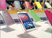  ?? ?? India’s smartphone market revenue crossed $38 billion in 2021 with 27% year-on-year growth.