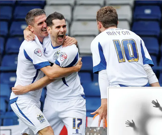  ?? PICTURES: Media Image Ltd ?? FIRST BLOOD: Danny Nardiello celebrates opening the scoring with Ryan Lowe and Danny Mayor