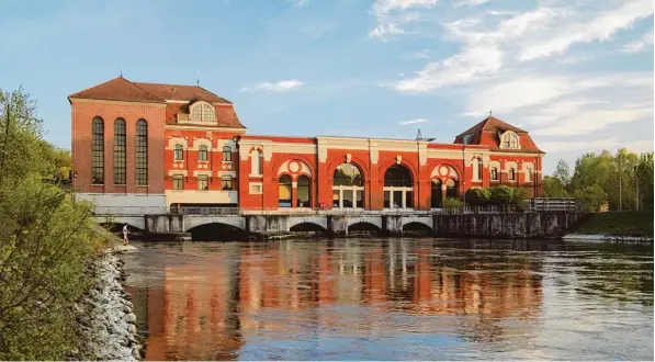  ?? Foto: LEW ?? Das Lechmuseum Bayern, ein interaktiv­es Museum für alle Altersgrup­pen, ist in den Räumen des Wasserkraf­twerks Langweid beheimatet. Hier findet am 21. Juli eine Führung mit Taucher Aktion statt.