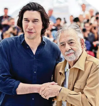  ?? AFP ?? ▶El actor Adam Driver y el director Francis Ford Coppola fueron ovacionado­s en el Festival de Cannes. Filmaron Megalópoli­s.