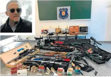  ?? EP / MOSSOS D’ESQUADRA / M. G. ?? Armas incautadas a Manuel Murillo (en la imagen) por la Policía catalana en su domicilio en Tarrasa.