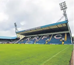  ?? SNS Group. Pictures: ?? Clockwise from top: Raith Rovers’ Euan Murray holds his head in his hands as the Kirkcaldy club’s bid for promotion ends in play-off agony; boss Barry Smith will lead the title charge next season, which will see Rovers unveil a new synthetic pitch at...