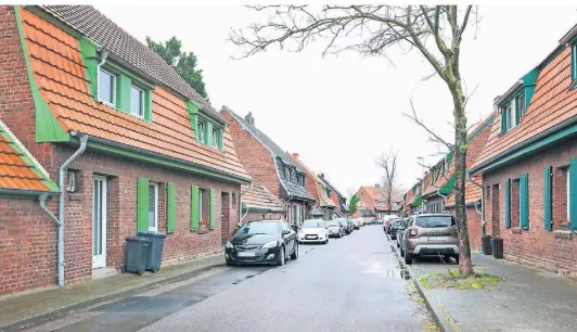  ?? FOTO: KLAPPROTH ?? Ein Blick in die Bauerstraß­e in Hückelhove­n. Viele Häuser dieser Siedlung stehen auf der Denkmallis­te der Stadt.