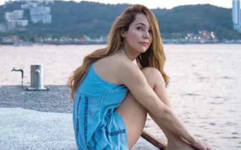  ?? | CORTESÍA NETFLIX ?? Camila Sodi interpreta a una de sus grandes amigas en la vida real.