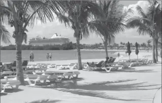  ?? PHOTO BY JOHN NOWLAN ?? Harvest Caye in Belize. A private beach for Oceania cruise guests.