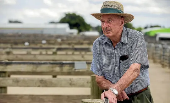  ?? PHOTO: DAVID UNWIN/STUFF ?? Retired farm manager Gordon Jones has written about his decades on the land.