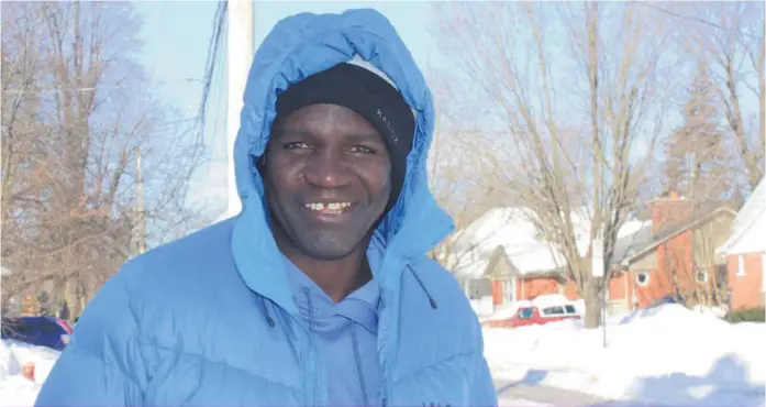  ??  ?? Boucar Diouf est arrivé dans le « frette » du Québec en 1991. Il aime ses villages et le monde qui les habite, mais il reste toujours attaché à son Sénégal, à ses racines.