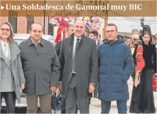  ?? // ABC ?? Autoridade­s políticas, entre ellas el delegado de la Junta en Talavera de la Reina, David Gómez, asistieron ayer a los Carnavales de la Soldadesca de Gamonal. Una celebració­n que gozaba de una importanci­a especial ya que la semana pasada se publicó su Declaració­n de Bien de Interés Cultural en la categoría de Inmaterial lo que permitirá, según sus palabras, que «esta rica tradición trascienda más allá de nuestra generación».