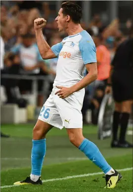  ?? (Ph. AFP) ?? Auteur d’un doublé, Florian Thauvin a largement contribué à la victoire de l’OM contre Guingamp. Le champion du monde est le meilleur buteur de L.