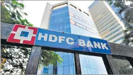  ?? REUTERS ?? The merger will help HDFC Bank, the largest private lender in the country, shrink the gap with state-run rival State Bank of India.