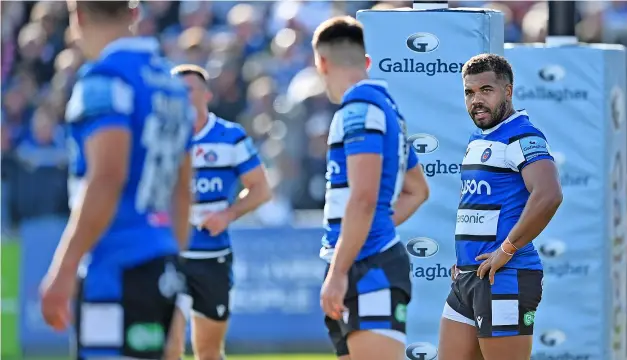  ?? Picture: Dan Mullan/getty Images ?? Bath’s new signing Ollie Lawrence, right, during the weekend’s Gallagher Premiershi­p Rugby match against Gloucester at The Rec