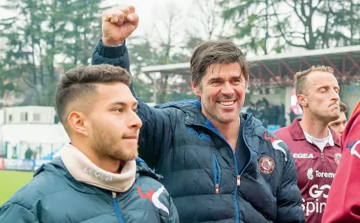  ??  ?? Nella foto Andrea Sottil, 44 anni, di nuovo allenatore del Livorno dopo l’esonero dello scorso 18 marzo