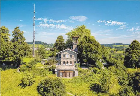  ?? FOTO: CHRISTIAN FLEMMING ?? Die ÖDP drängt darauf, dass die Stadt Lindau endlich die Zukunft des Hoyerbergs­chlössles regelt.