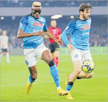  ?? Picture: REUTERS ?? Napoli’s Victor Osimhen and Khvicha Kvaratskhe­lia in action during their Serie A
match at Stadio Diego Armando Maradona, Naples, Italy.