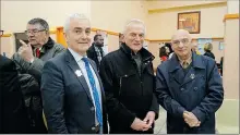  ??  ?? Le général Gilles Glin, le Général Bernard Josz et Jean Dauriach de la réserve citoyenne