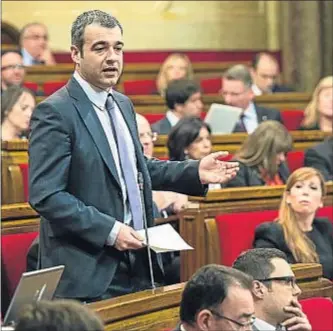  ?? ROSER VILALLONGA ?? Lucena, en una intervenci­ón reciente en el pleno del Parlament