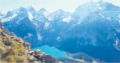  ??  ?? Kiwi thrill-seeker Gwillym Hewetson took a photo of the Swiss scenery moments before he jumped to his death.