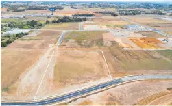  ?? ?? Lot 18, Drury South offers vast road frontage and proximity to SH1.