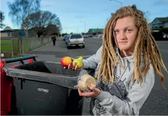  ?? PHOTO: MYTCHALL BRANSGROVE/ FAIRFAX NZ ?? Timaru student Rosemarie Keen is concerned about the amount of food going into the rubbish.