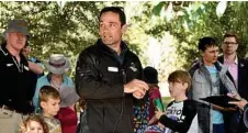  ??  ?? Paul Carmody from Amaroo Environmen­tal Education Centre leads the educationa­l walk.