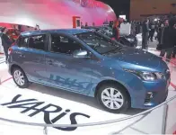  ??  ?? Toyota Yaris. Se posicionar­á entre Etios y Corolla.