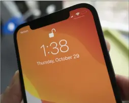  ??  ?? The iPhone 12 sticks with the notch.