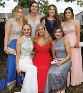  ??  ?? Mia O’ Grady, Orla O’ Hanlon, Orla O’ Regan, Orla O’ Sullivan, Cáit O’ Callaghan, and Jessica Hartnett looking gorgeous at the 2017 Davis College Debs