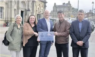  ??  ?? From left: THI officer Annette Birch, Coun Clare Cleary, cabinet member for Accrington Town Centre, Roger Thistlewai­te, director of NMS Engineerin­g Ltd, Council leader Coun Miles Parkinson, and Nick Stafford, LCC landscape team manager