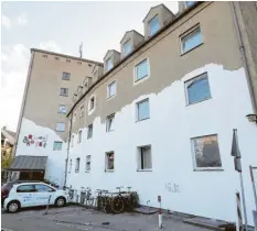  ?? Foto: Michael Hochgemuth ?? Das „Grandhotel Cosmopolis“steckt in finanziell­en Schwierigk­eiten. Nun soll ein Freundeskr­eis das Projekt retten.