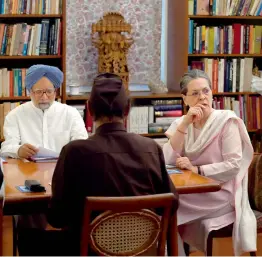  ?? — PTI ?? Former Prime Minister Manmohan Singh, Congress president Sonia Gandhi and party leader Karan Singh during the Congress Working Committee meeting at 10, Janpath in New Delhi on Tuesday.