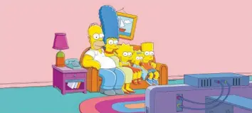  ?? Foto: Fox/ProSieben ?? Eine ganz normale Familie begeistert die Fernseh-Zuschauer: Die Simpsons um (von links) Familienva­ter Homer, Mutter Marge, die Töchter Lisa und Maggie sowie Sohn Bart laufen seit 25 Jahren im deutschen Fernsehen.