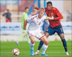  ?? ?? Mosquera, en un partido con la Selección Sub-19 ante Dinamarca.