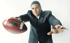  ?? WAYNE LEIDENFROS­T/PNG FILES ?? A 17-year-old Christian Covington, fresh from his tenure with Vancouver College, shows off his Head of the Class form in a photo shoot for The Province in May 2011.