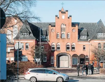  ?? MARKUS SCHOLZ / AFP ?? La prisión de Neumünster, en Alemania, donde permanece detenido Carles Puigdemont