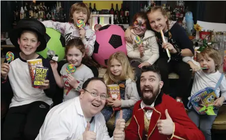  ??  ?? Cousins Max, Beau, Abi, Hannah, Erin, Izzy and Travis Duggan with Donal Vaughan and Adam Burke.