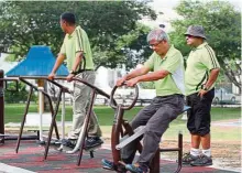  ??  ?? Many parks have free outdoor gym equipment, like this one in USJ 4, Subang Jaya, Selangor.