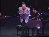  ??  ?? Alicia Keys bows to Vanessa Bryant after performing Beethoven’s Moonlight Sonata, which was a personal favorite of Kobe Bryant’s, at Monday’s memorial at the Staples Center.
ROBERT HANASHIRO/USA TODAY SPORTS