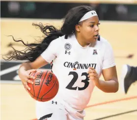  ?? Ryan Meyer / University of Cincinnati ?? IImar’I Thomas, The Chronicle’s Metro Player of the Year in 201617 at Sacred Heart Cathedral, scored a Cincinnati women’srecord 51 points Wednesday.