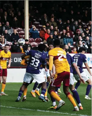  ?? ?? Shane Blaney scores a late equaliser at Fir Park as Motherwell salvaged a point to consign Hibs to bottom six place