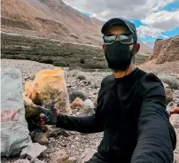  ??  ?? Ranison created an art installati­on titled World’s
First Marine Cemetery using single-use plastic that he collected from Kozhikode Beach.