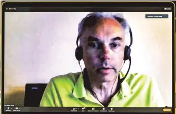  ?? FOTO: CHRISTIAN FLEMMING ?? Er gilt in Vorarlberg als Klimaexper­te: Christof Drexel schildert interessie­rten Lindauern in einem Webinar, wie jeder einzelne von ihnen seinen Beitrag leisten kann zu weniger Klimaerwär­mung.