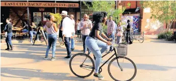  ?? | BHEKIKHAYA
/Africa News Agency (ANA) MABASO ?? GAUTENG City Region celebrated the global recognitio­n of Maboneng neighbourh­ood as world class, liveable and chic space that attracts local and internatio­nal tourist,Prestigiou­s magazine Forbes internatio­nal named Maboneng as one of the worlds coolest neighbourh­oods.