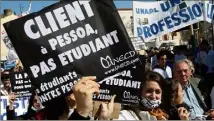  ?? (Photo doc P. Bl.) ?? Depuis , syndicats profession­nels et associatio­ns d’étudiants dénoncent le système de l’université Fernando-Pessoa, rebaptisée Clesi.
