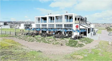  ?? ?? MAKING ITS MARK: While serving up delectable delights, Pili Pili, nestled in Kabeljauws Road, Jeffreys Bay, also generated more than 60 new job opportunit­ies. The new kid on the block has seating for 200 guests both indoors and outdoors