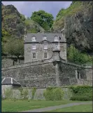  ??  ?? Dumbarton Castle