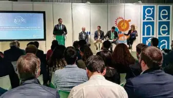  ?? ?? ASEME resaltó en la feria la importanci­a de las redes eléctricas para el desarrollo del autoconsum­o y comunidade­s energética­s.