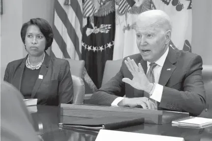  ?? EVAN Vucci/ap ?? President Biden and D.C. Mayor Muriel E. Bowser (D) at the White House in July 2021.